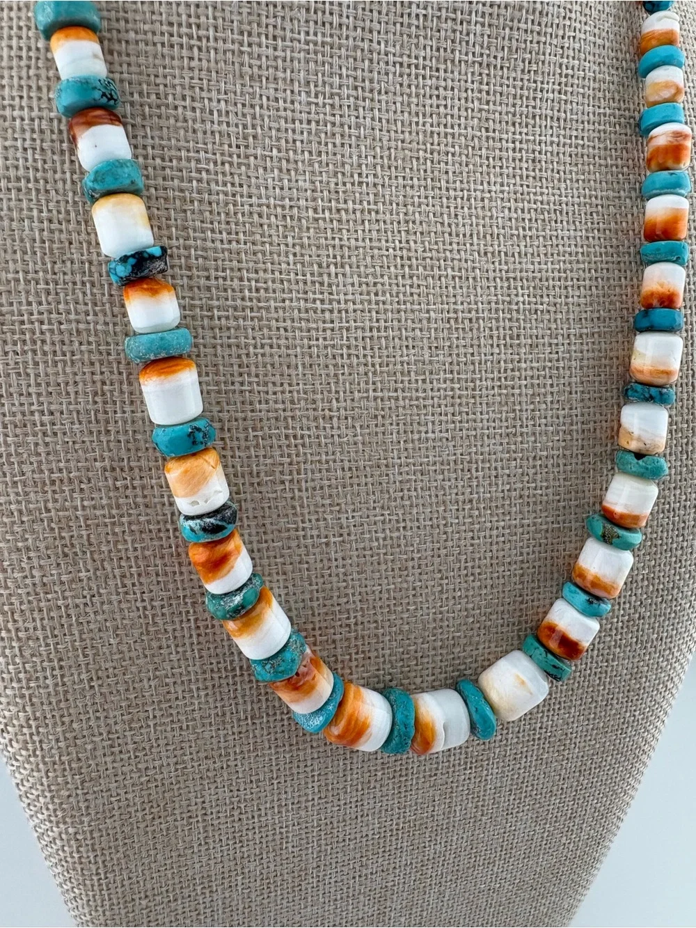 Spiney Oyster and Heishi Turquoise Beaded Necklace. - Picture 5 of 6